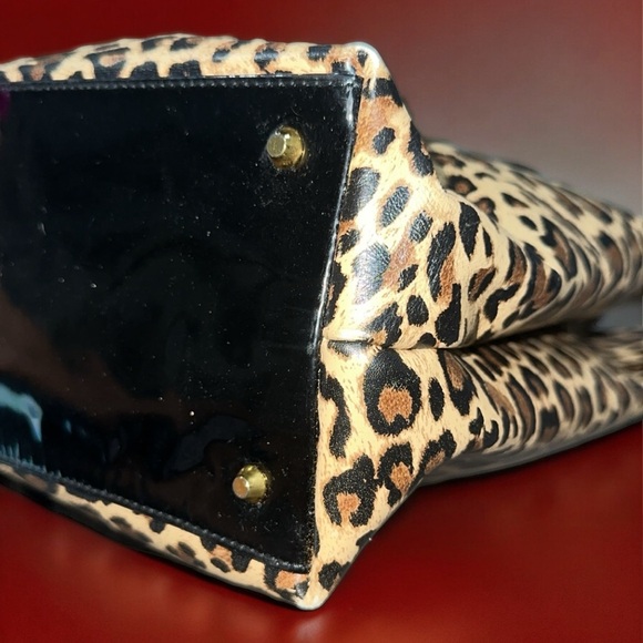 Dolce and Gabbana animal print tote 🐆 - Picture 4 of 8